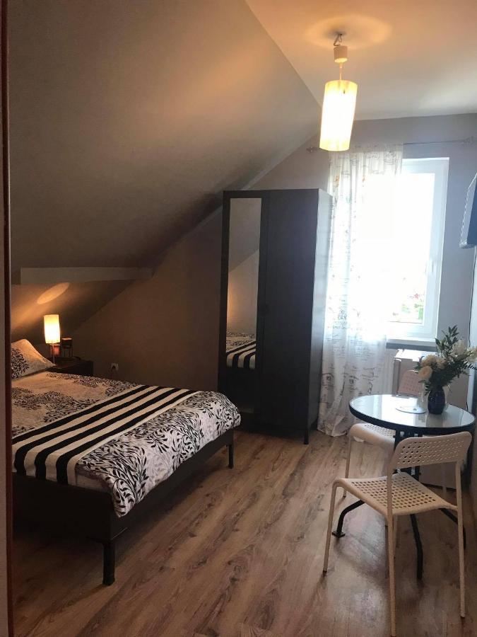Villa Honoratka Z Prywatnym Polem Do Gry W Mini Golf Ревал Екстериор снимка